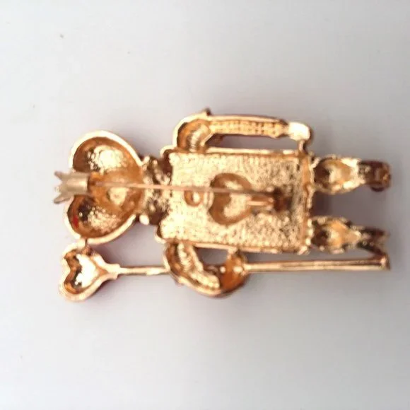 Alice in Wonderland Enamel Brooch Soldier Queen Hearts Spade Cards Poker Villian - Picture 4 of 7